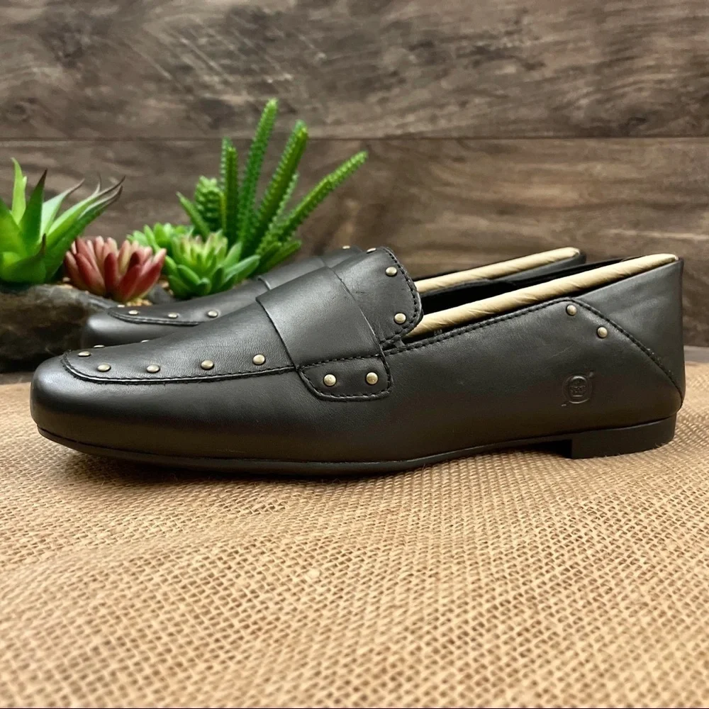 NIB Born Ballo Studded Leather Loafer